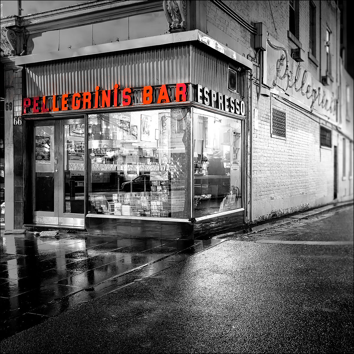 Pellegrinis Bar